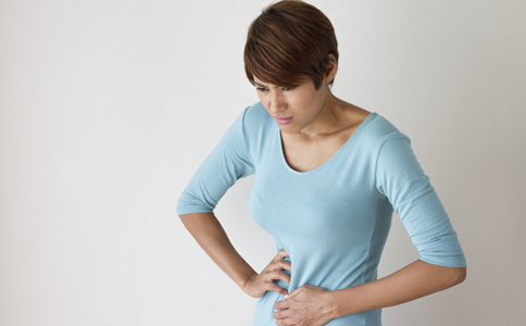 胃潰瘍會引發哪些危害 胃潰瘍會導致胃癌嗎 胃潰瘍怎麼治療